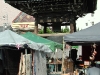 Markt vor dem Glockenturm von Ōsu Kannon